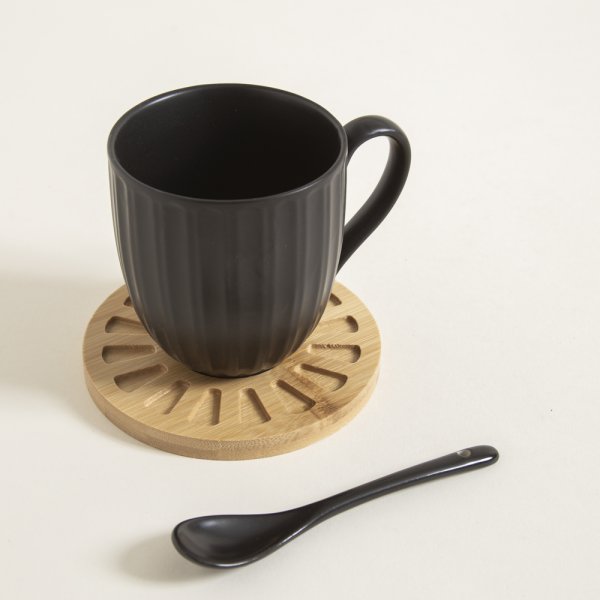 SET X2 TAZAS DE PORCELANA NEGRA RAYADAS PLATO DE BAMBOO Y CUCHARITA 300ML