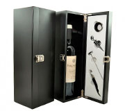 (Art. CB140) Caja estuche madera color negro para  1 botella con accesorios