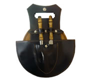 Set de asado de cuero negro CUE211